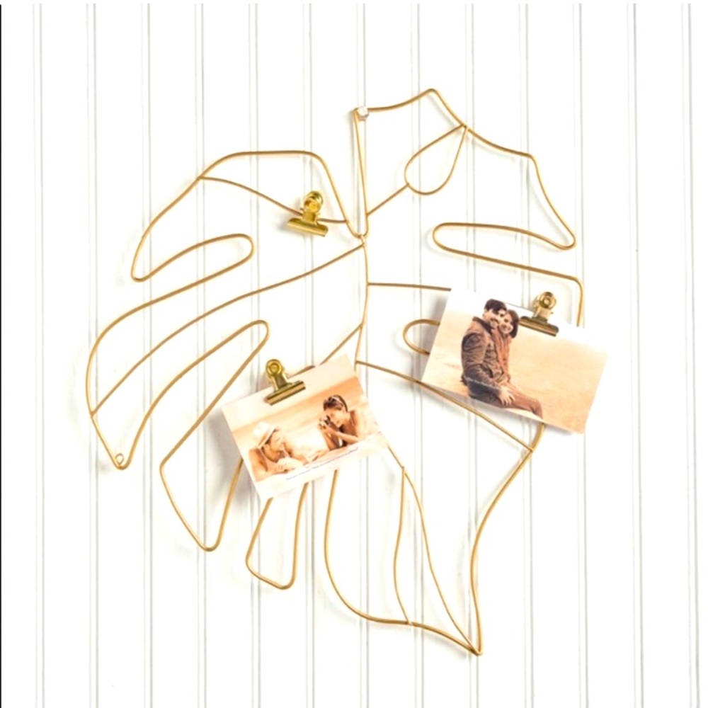 Gold Metal 🪴Monstera Leaf Photo Wall Clip Hanging Picture Holder